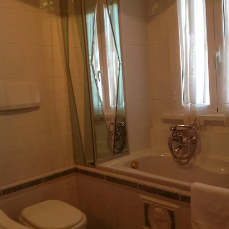 アクサ カザール・パロッコ