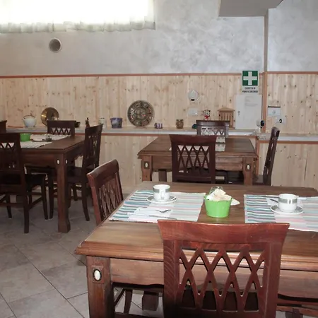 Bed & Breakfast Axa 3*