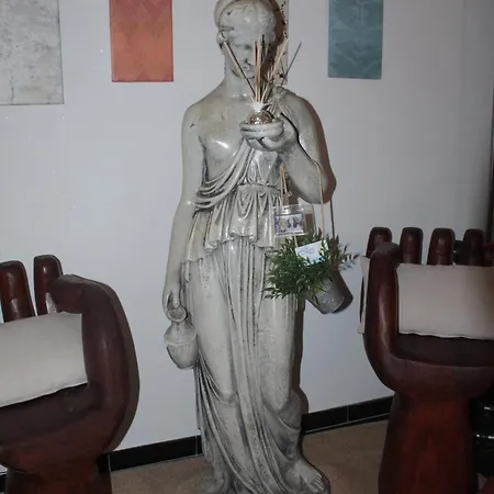 ベッド・アンド・ブレックファスト アクサ 3*