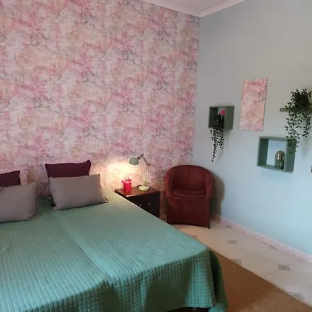 Axa Bed & Breakfast 3*
