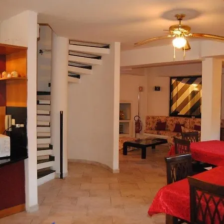 Axa Bed and breakfast